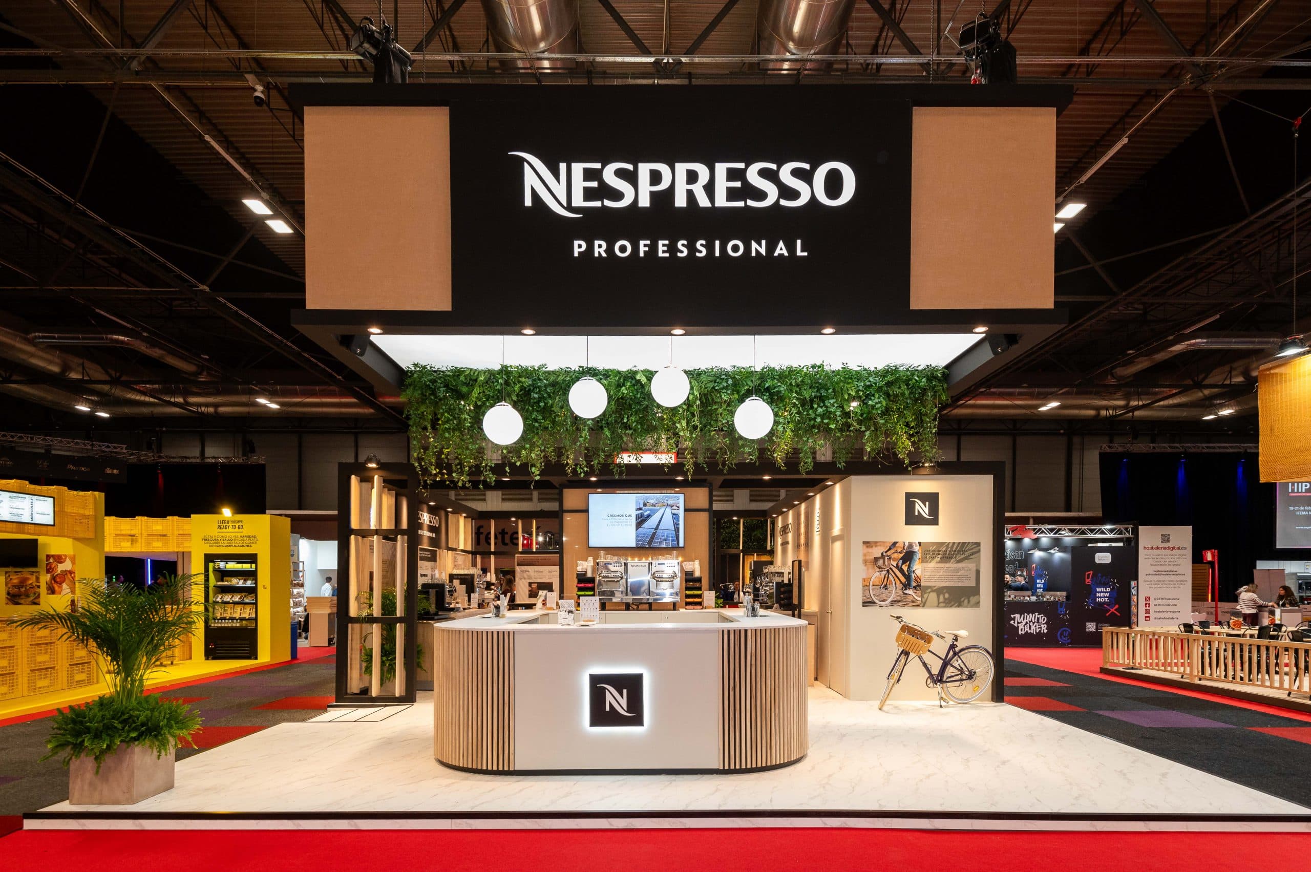 Cover Image for The Global Language of Trade Shows: Booth or Stand? A Guide for International Exhibitors